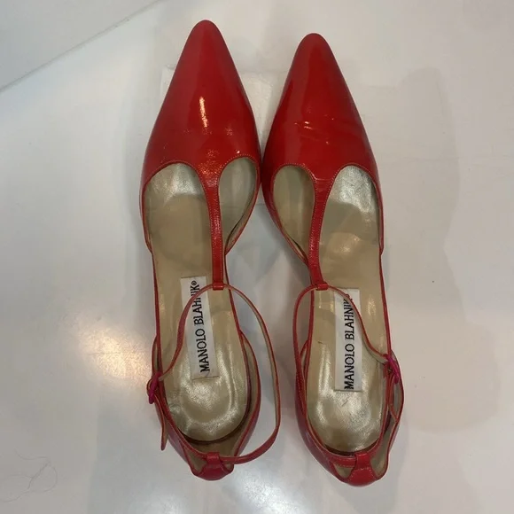Manolo Blahnik Sexy Red Patent Leather T-Strap Heels to Dance all nite! VGUC 36 - Picture 13 of 15